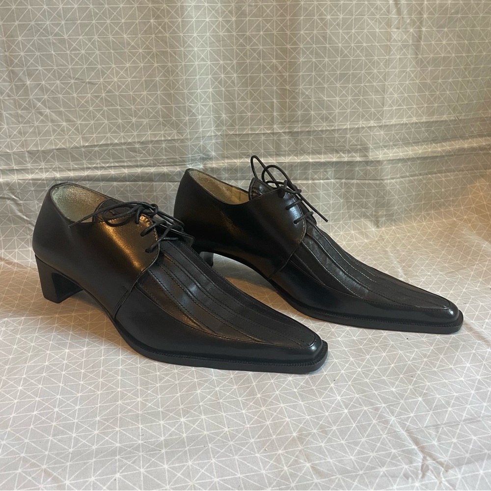 Elegant Black Women's Lace-Up Loafers